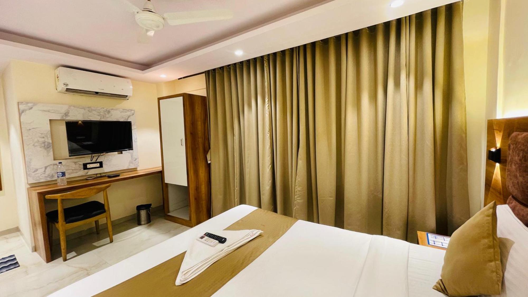 Hotel Arma Residency Mumbai Exterior photo