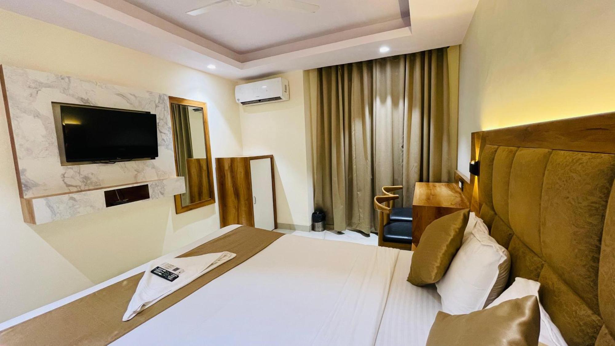 Hotel Arma Residency Mumbai Exterior photo