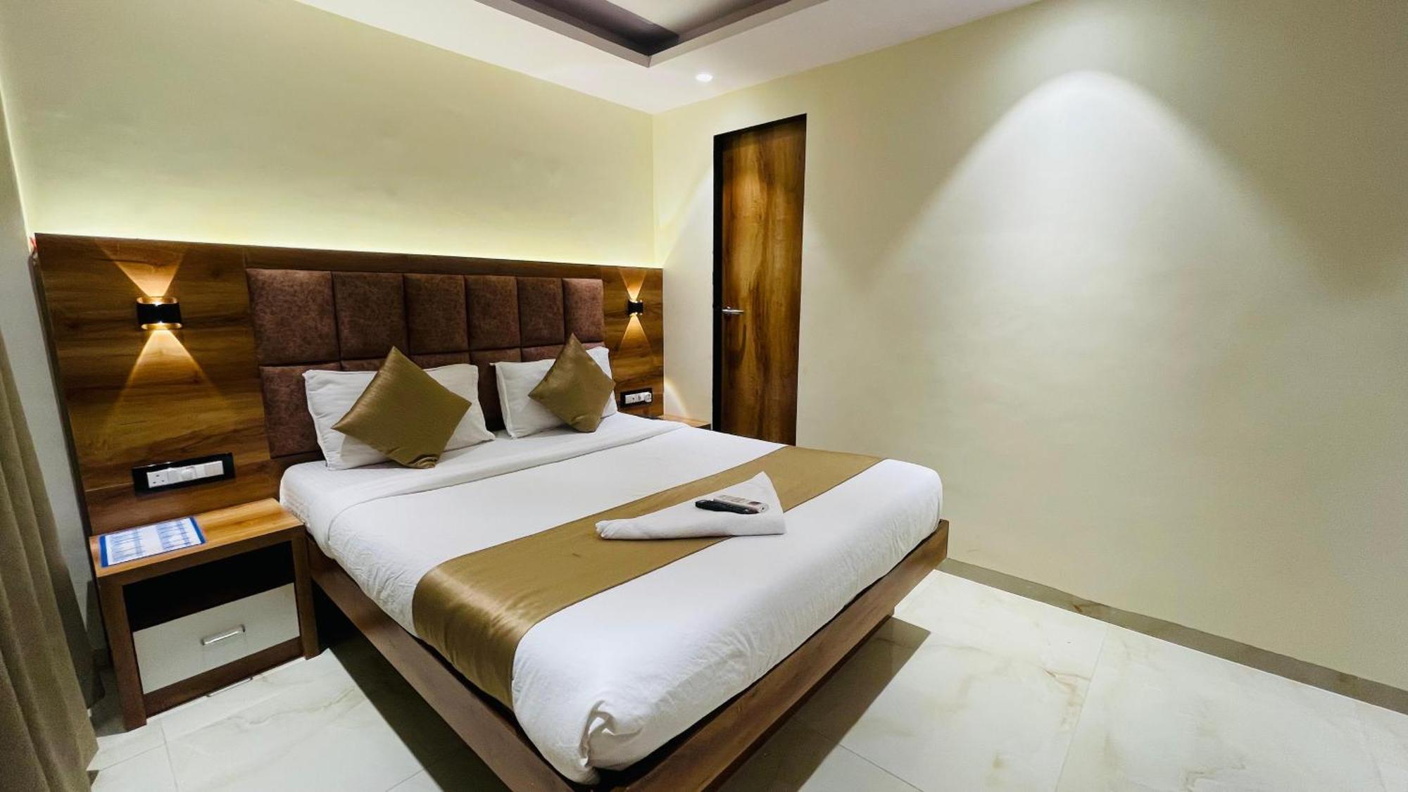 Hotel Arma Residency Mumbai Exterior photo