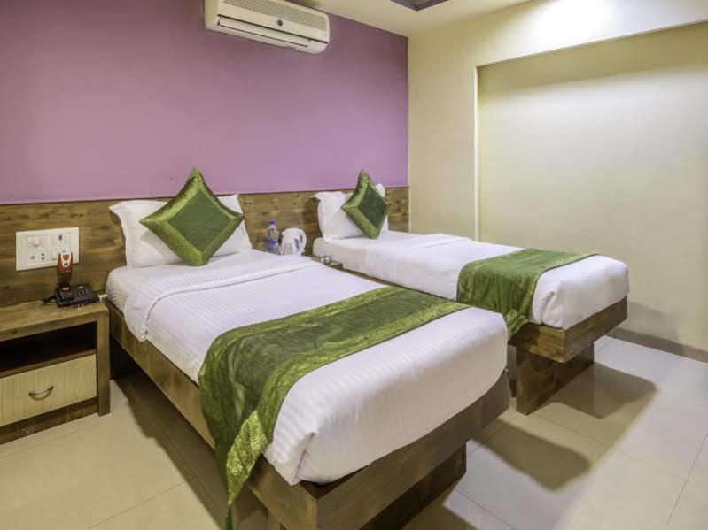 Hotel Arma Residency Mumbai Exterior photo