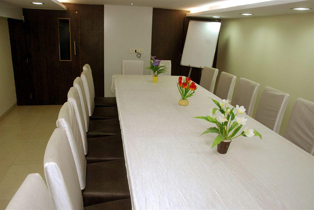 Hotel Arma Residency Mumbai Exterior photo